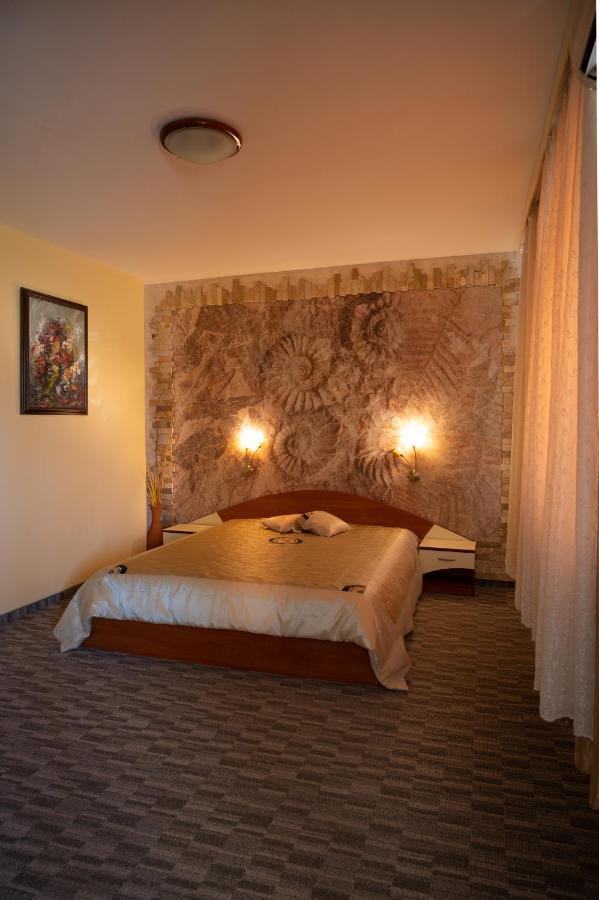 Kalypso Hotel Primorsko Exterior photo